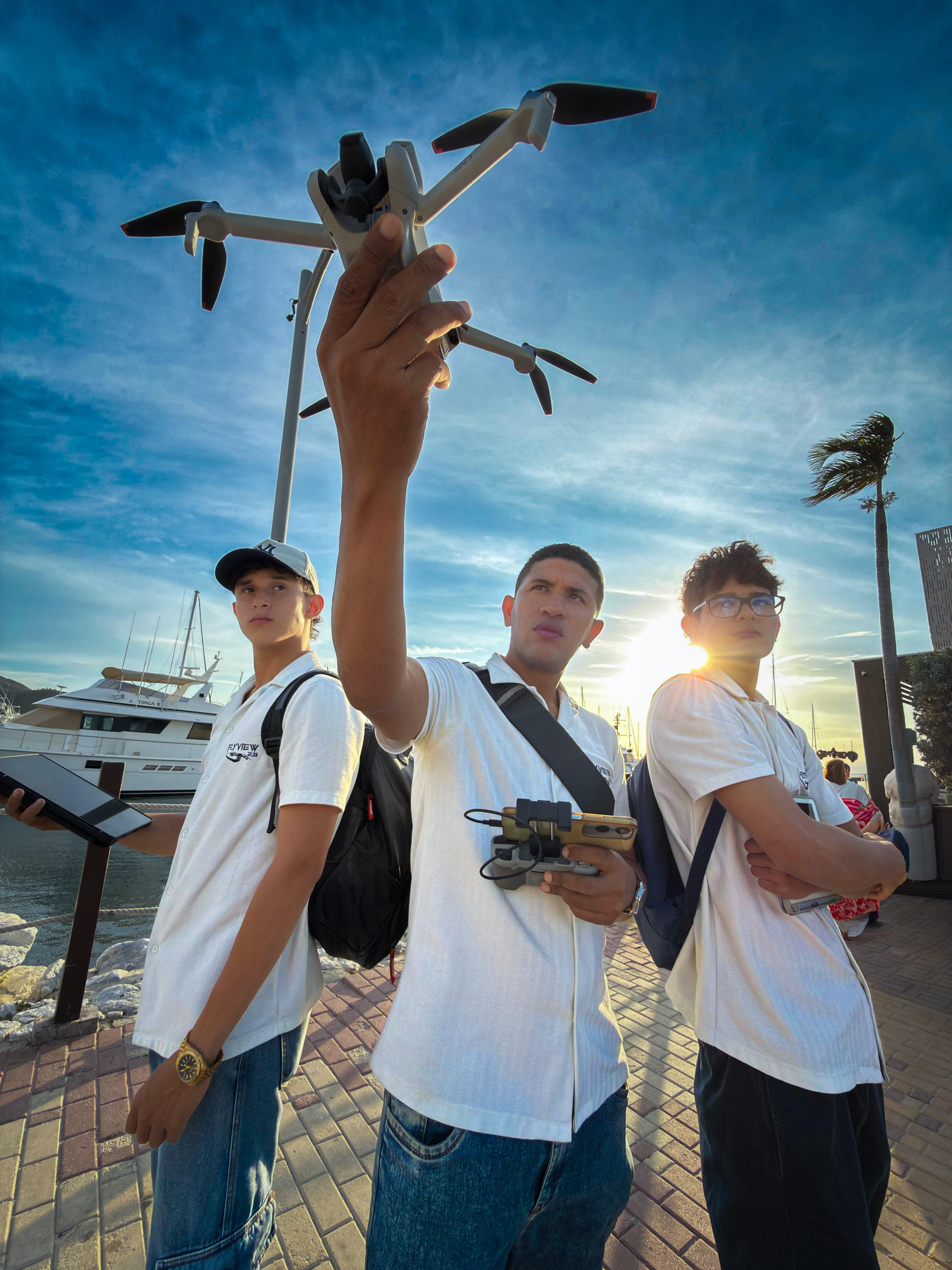 Equipo Flyview23 en Santa Marta